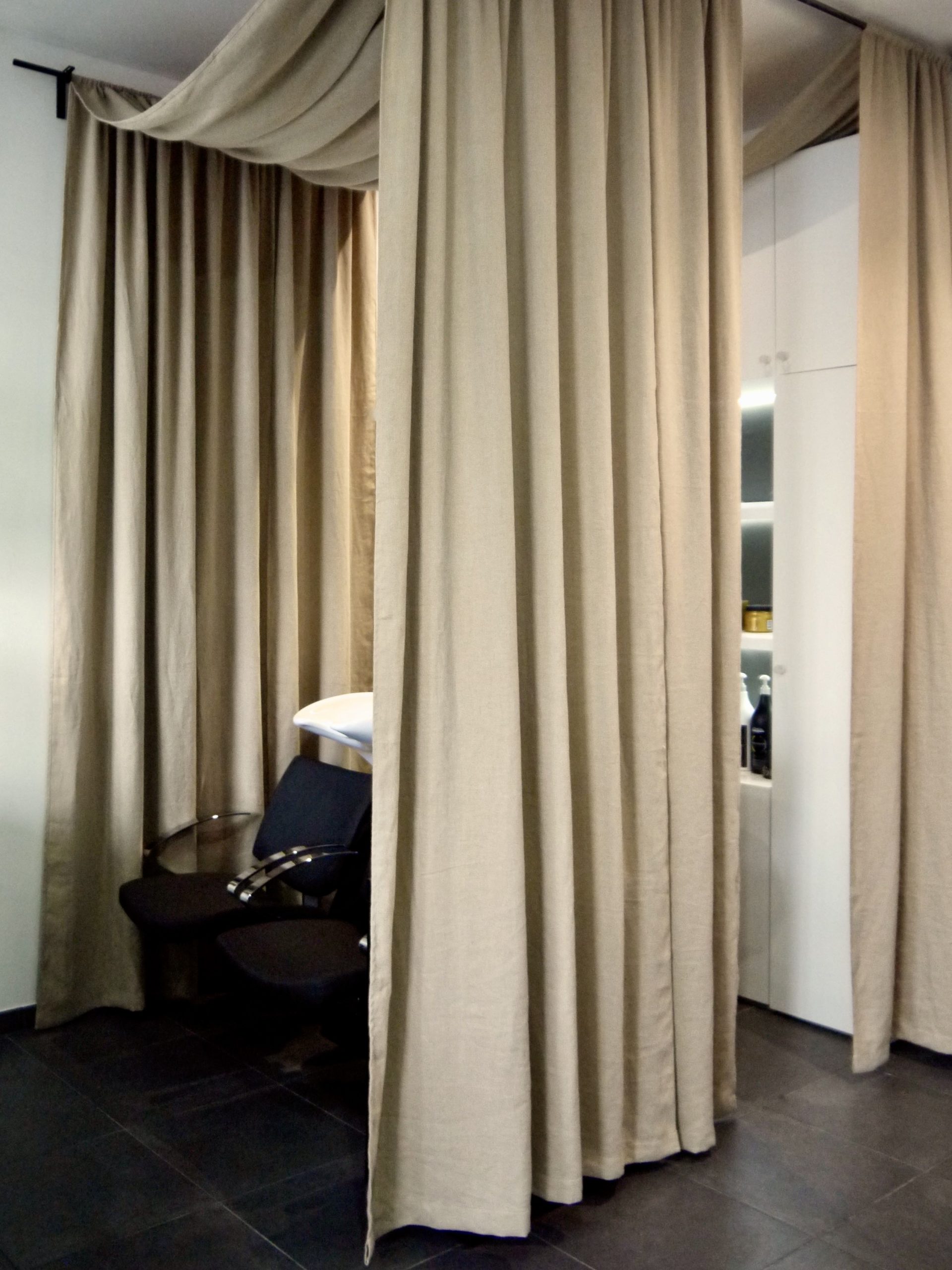 BOOK - BOUTIQUE & CABINET - SALON DE COIFFURE LOLLYPOP 1 - 5
